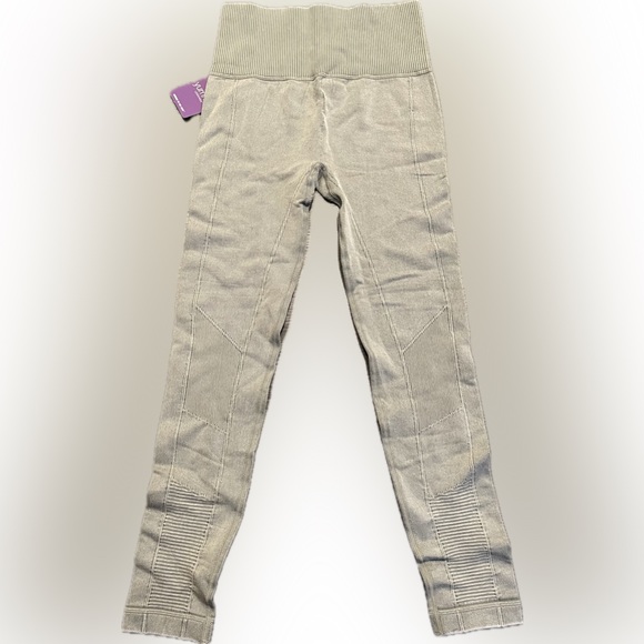Yummie by Heather Thomson Pants - Yummie Moto Washed Seamless Skimmer Legging, Fatigue Green US Sm/Med‎ NWT